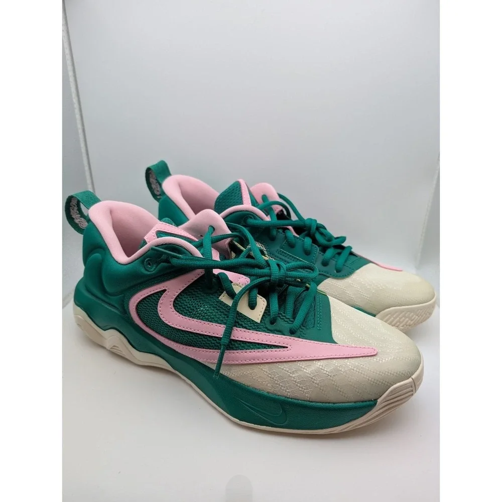 Size 9 - Nike Giannis Immortality 3 5 The Hard Way NWOB